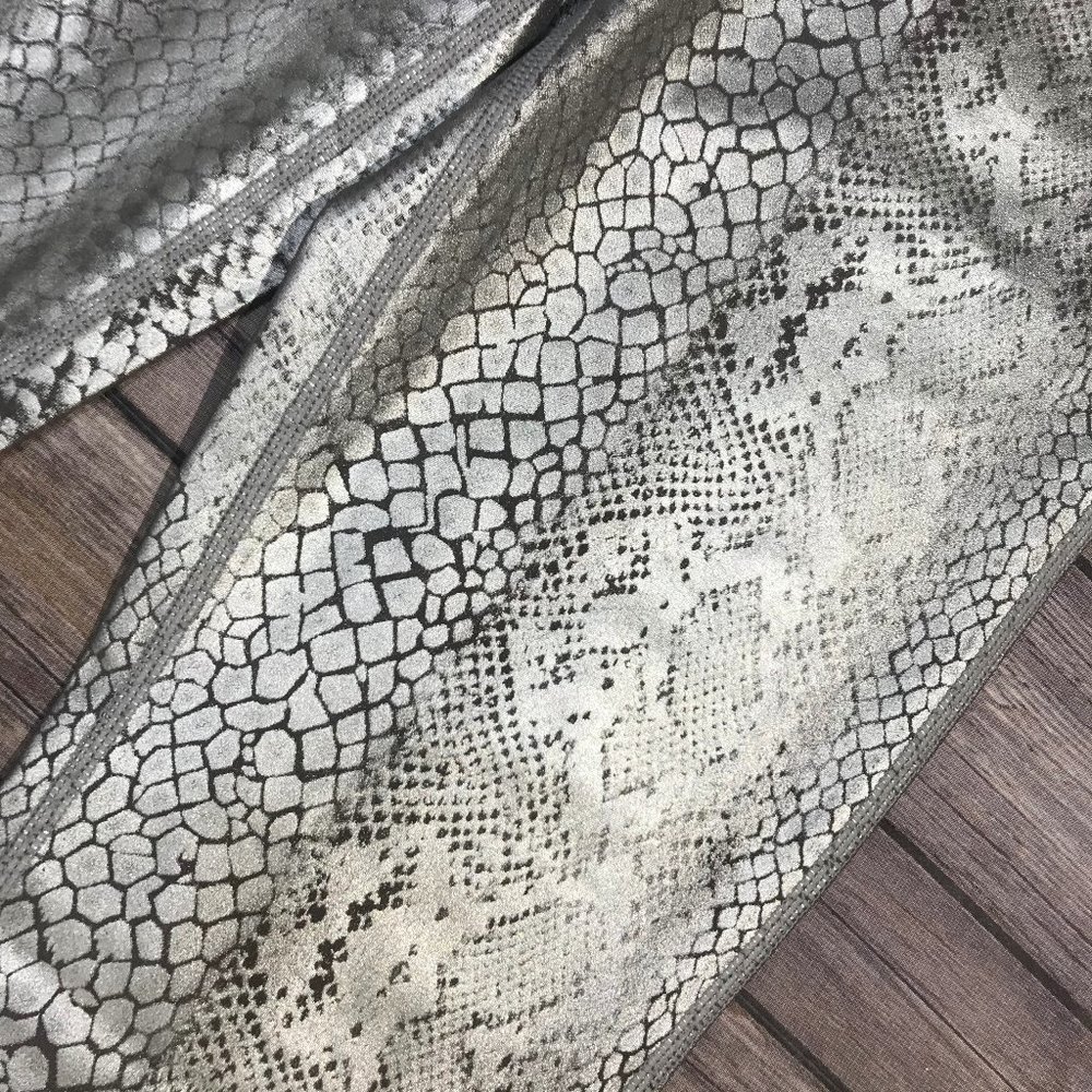 MONO B APH2818 Silver Snake Print Yoga Leggings - Picture 8 of 12